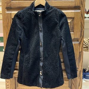 CAbi Black Turn Key Topper Jacket Faux Fur Size XS.